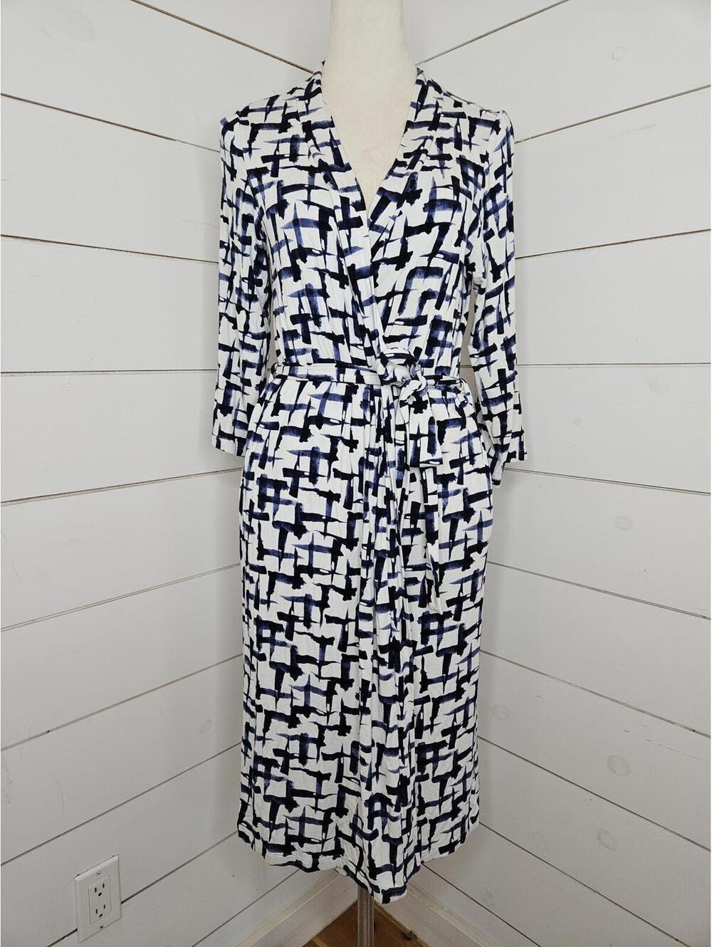 Milkmaid Goods small blue & white print nursing wrap robe. COMFY!